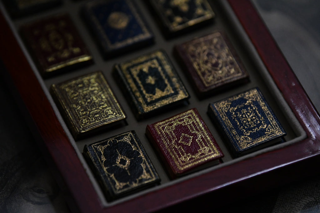 Limited Edition Roger Huet “The Miniature Collection of Shakespeare’s World” | Signed No. 48/199 Miniature Book Library in Presentation Case