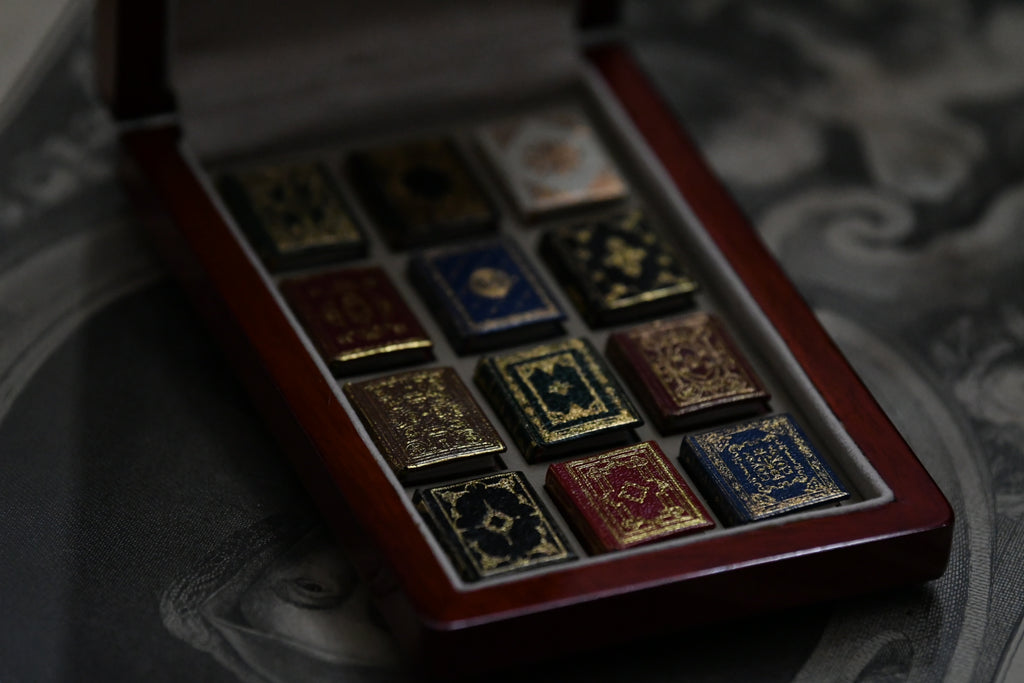 Limited Edition Roger Huet “The Miniature Collection of Shakespeare’s World” | Signed No. 48/199 Miniature Book Library in Presentation Case