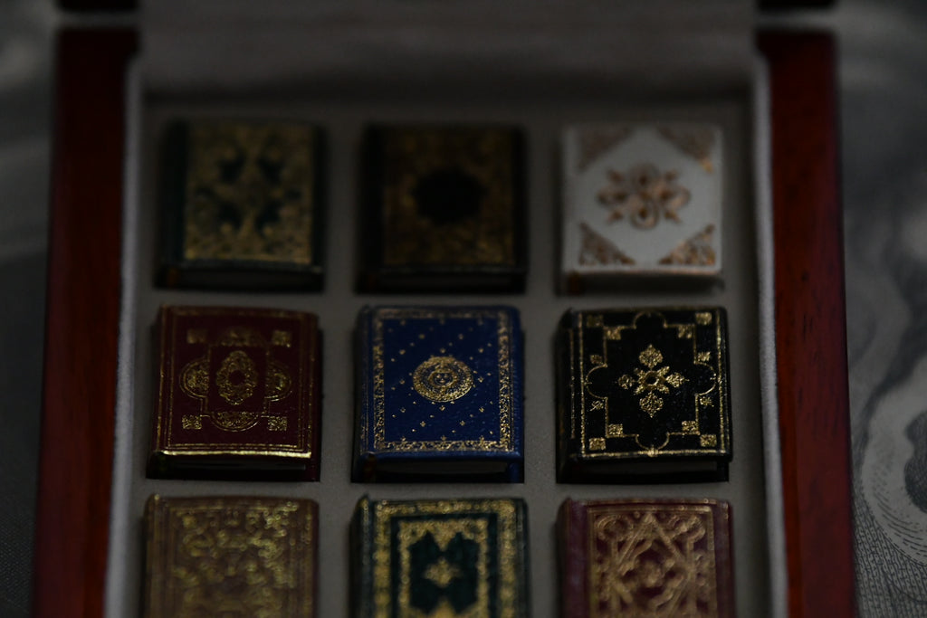 Limited Edition Roger Huet “The Miniature Collection of Shakespeare’s World” | Signed No. 48/199 Miniature Book Library in Presentation Case
