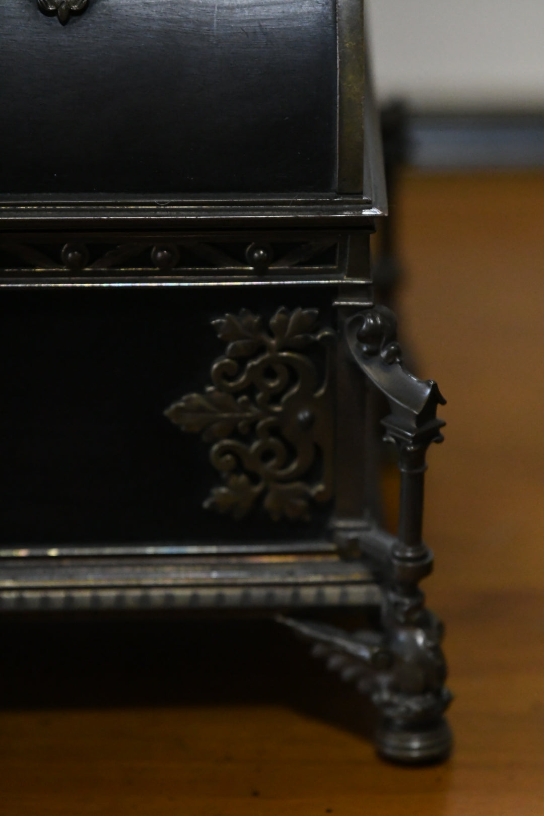 Exceptional 19th-Century Gothic Revival Bronze-Mounted Cassette (Casket) with Iron Interior