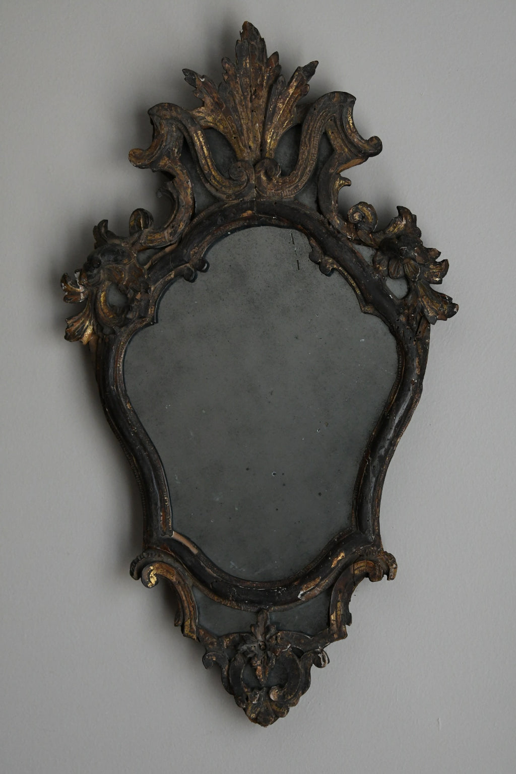 18th Century Italian Rococo Carved Giltwood Mirror | Hand-Carved Wall Mirror, Circa 1700–1799