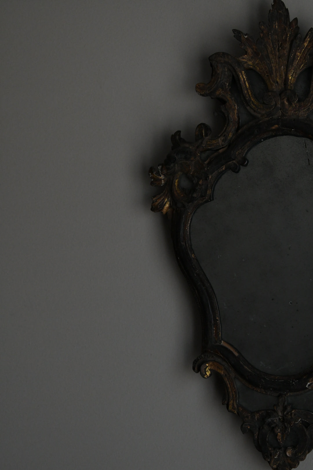 18th Century Italian Rococo Carved Giltwood Mirror | Hand-Carved Wall Mirror, Circa 1700–1799