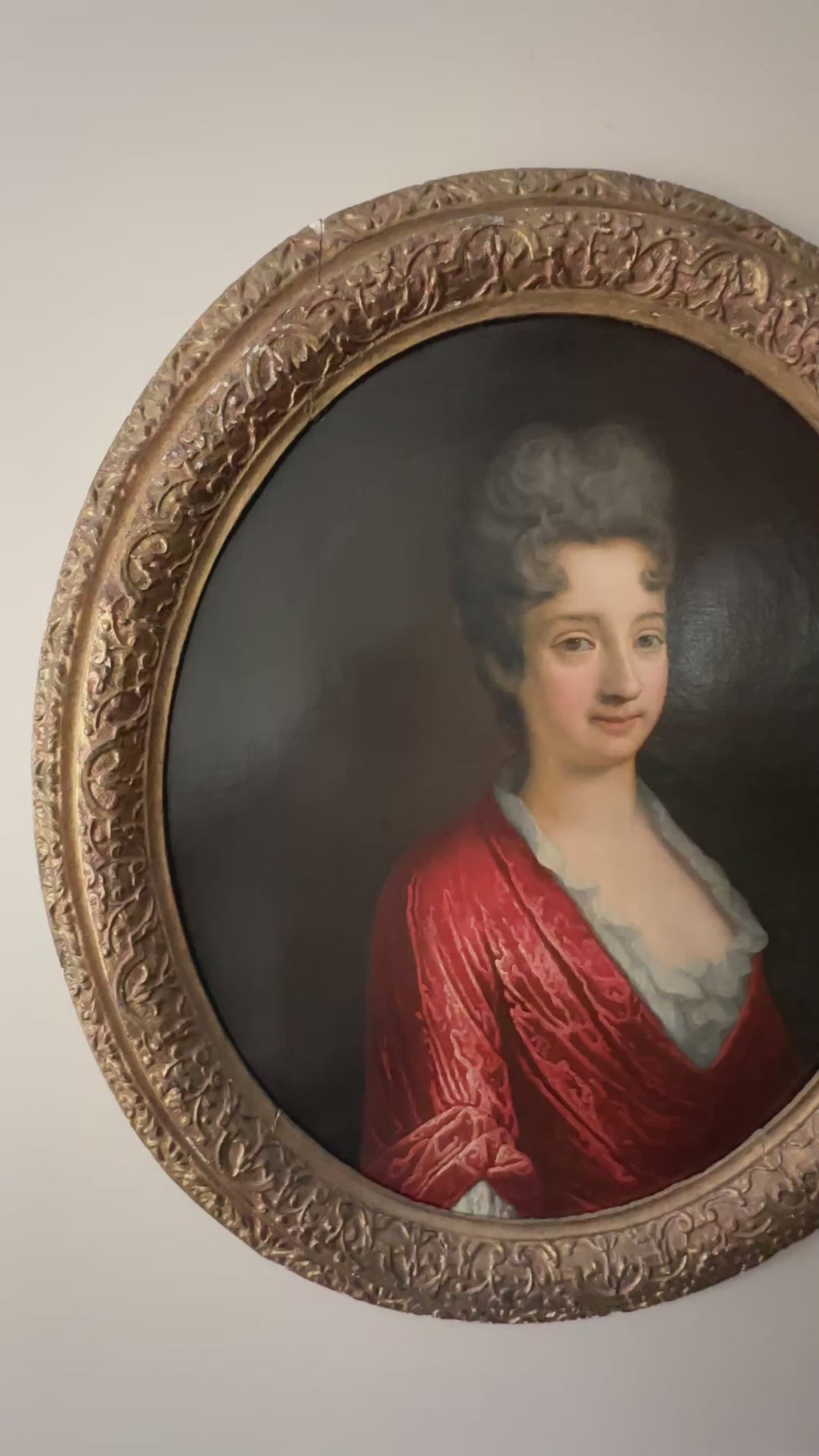 Antique English School Portrait of an Aristocratic Lady, Oval Oil on Canvas, Possibly 17th–18th Century, Baroque